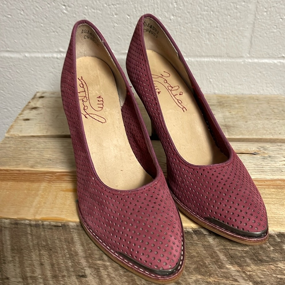 Zodiac USA heels 7.5